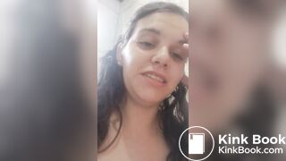 Novinha brasileira delícia cagando