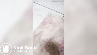 Novinha brasileira delícia cagando