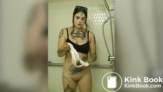 She has to poop her pants..