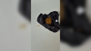 Poop panty - video 4