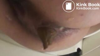 Japanese woman's toilet scene - video 110