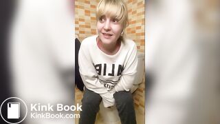 Chatty scat slut plays with her shit