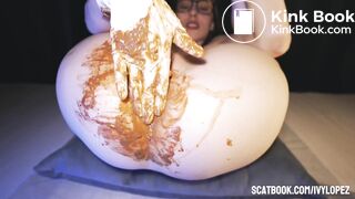 DIRTY ANAL FISTING AND SMEARING FEETS (Scat, Anal)