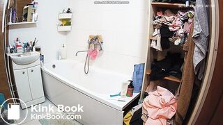 Some plops from beautiful women