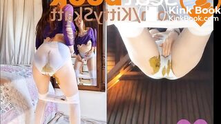 Voyeur mirror messing