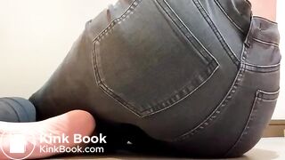 Sexy Hot White Teen Girl Soils Her Grey Jeans