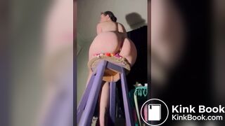 sexy bitch shits out m@rshmall0ws