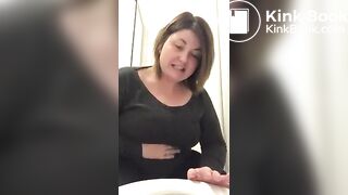 Milf pooping on toilet - video 3