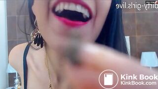 Latina Poo Pee Play 2