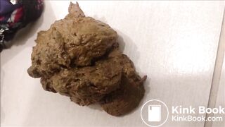 Poop in her tight sexy panties causes an overflow