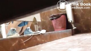 spy camera asian girl pee and shit.video_920