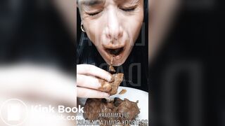 Eating poop @lamiadark_