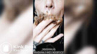 Eating poop @lamiadark_