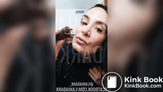 Eating poop @lamiadark_