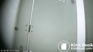 spy camera asian girl pee and shit.video_748