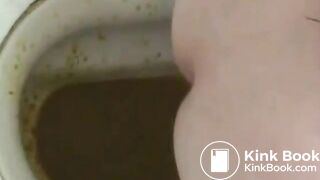 Japanese woman's toilet scene - video 51