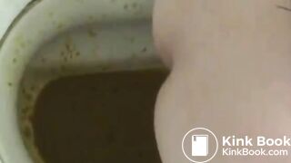 Japanese woman's toilet scene - video 51