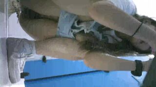 spy camera asian girl pee and shit.video_731