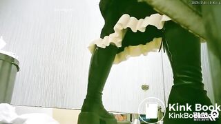 spy camera asian girl pee and shit.video_721
