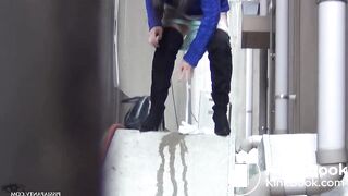 美女们户外拉稀尿尿