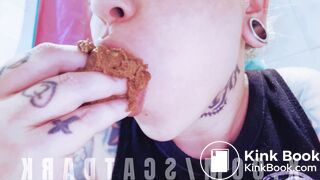 Shit out and chewing @scatdark