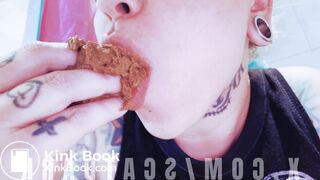 Shit out and chewing @scatdark