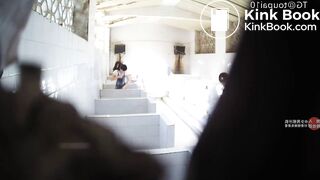 spy camera asian girl pee and shit.video_915