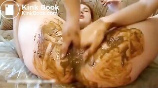 Pussy feeding - video 2