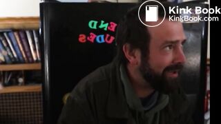 Girl poop - video 186