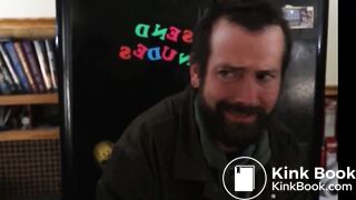 Girl poop - video 186