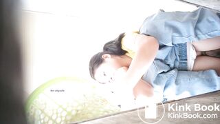 spy camera asian girl pee and shit.video_903