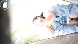 spy camera asian girl pee and shit.video_903