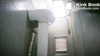 spy camera asian girl pee and shit.video_805