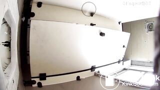 spy camera asian girl pee and shit.video_794