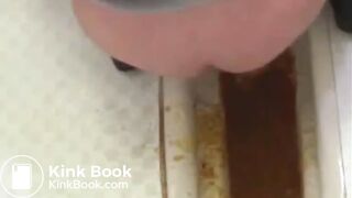 Japanese woman's toilet scene - video 52