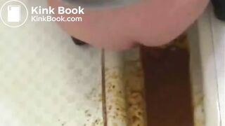 Japanese woman's toilet scene - video 52