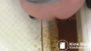 Japanese woman's toilet scene - video 52