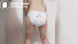 Rare girl shits her pampers