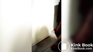 Mi puta me caga la verga y me graba