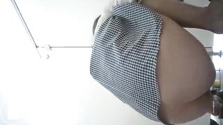 spy camera asian girl pee and shit.video_747