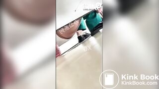spy camera asian girl pee and shit.video_729