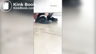 spy camera asian girl pee and shit.video_729