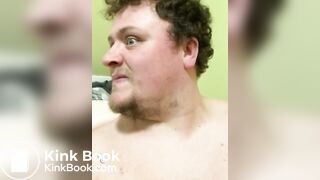 Girlfriend pooping with boyfriend on bathtub