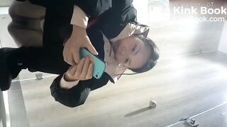 spy camera asian girl pee and shit.video_791
