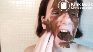 Mature European Scat Lady Eating Shit