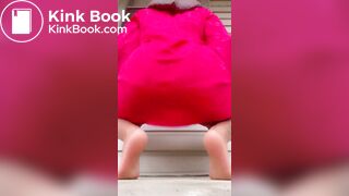 Sexy Ebony Pee Damn!