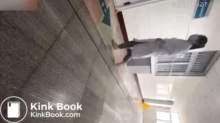 spy camera asian girl pee and shit.video_784