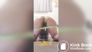 Green panty messy bomb
