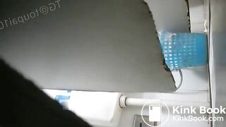 spy camera asian girl pee and shit.video_706