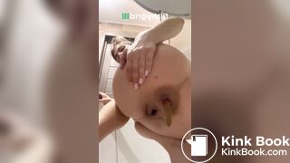 MP Shit in Shower